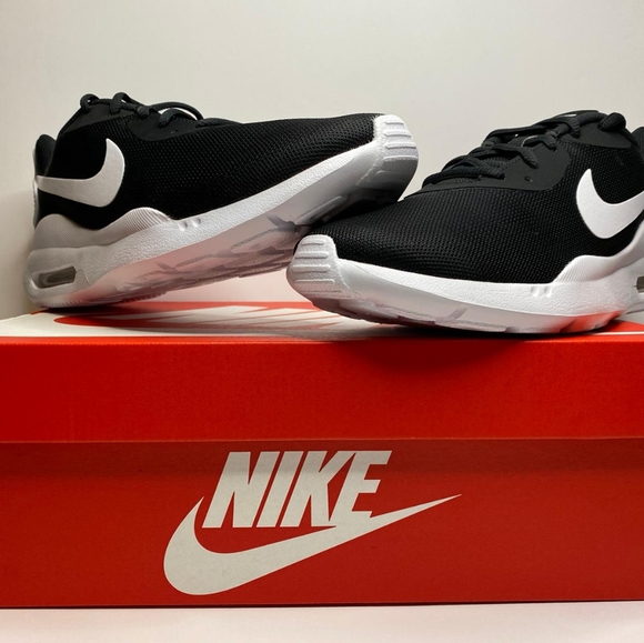 Nike Other - Nike Air Max oketo  Men's athletic